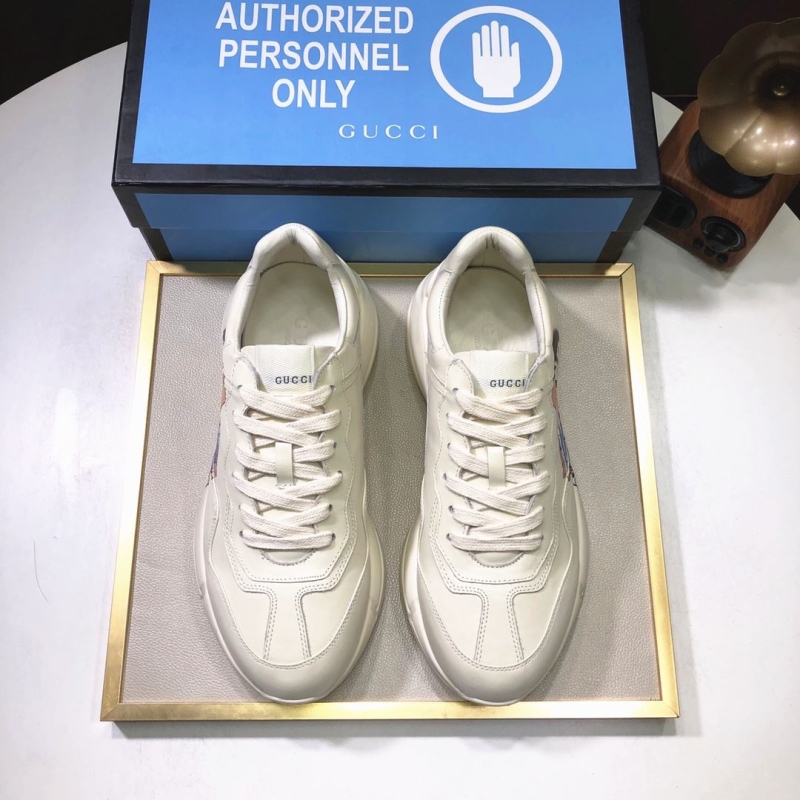 G*u*i casual shoes